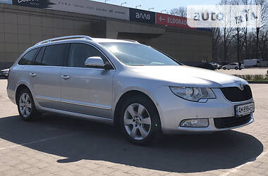 Універсал Skoda Superb 2010 в 