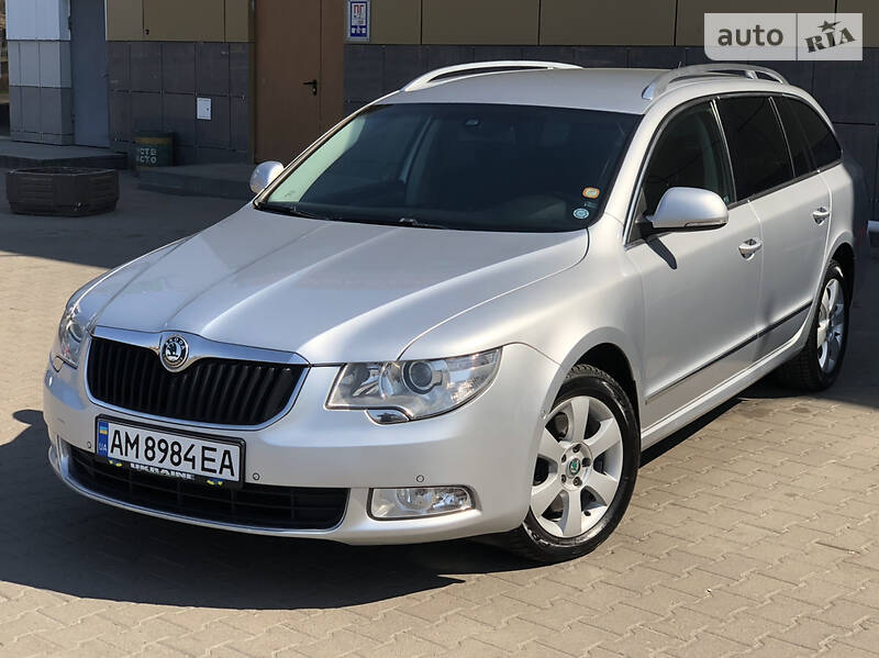 Універсал Skoda Superb 2010 в Житомирі
