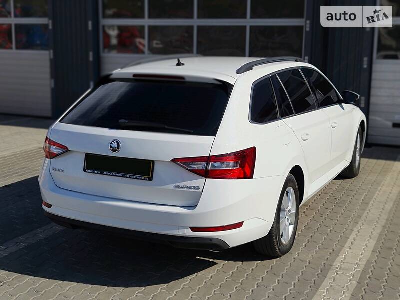 Універсал Skoda Superb 2016 в Мукачевому