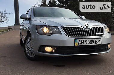 Універсал Skoda Superb 2014 в 