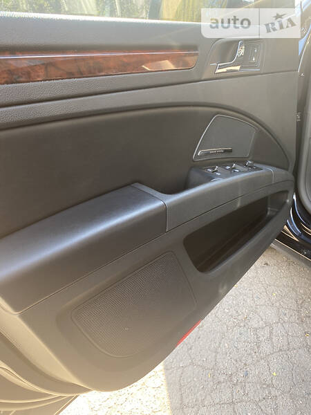 Седан Skoda Superb 2010 в Кривому Розі