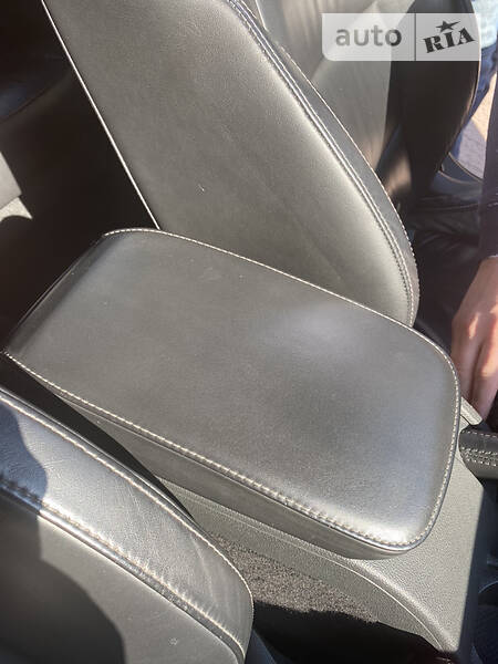 Седан Skoda Superb 2010 в Кривому Розі