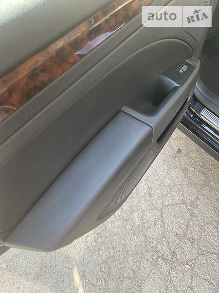 Седан Skoda Superb 2010 в Кривому Розі