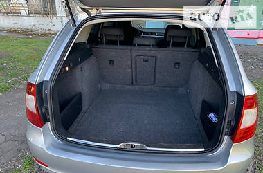Універсал Skoda Superb 2010 в 