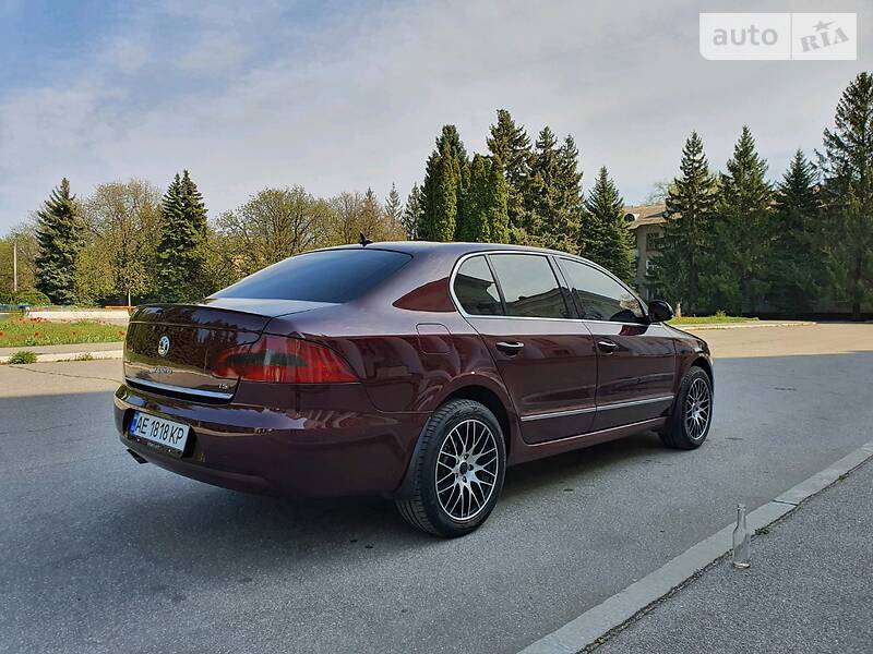 Ліфтбек Skoda Superb 2010 в 