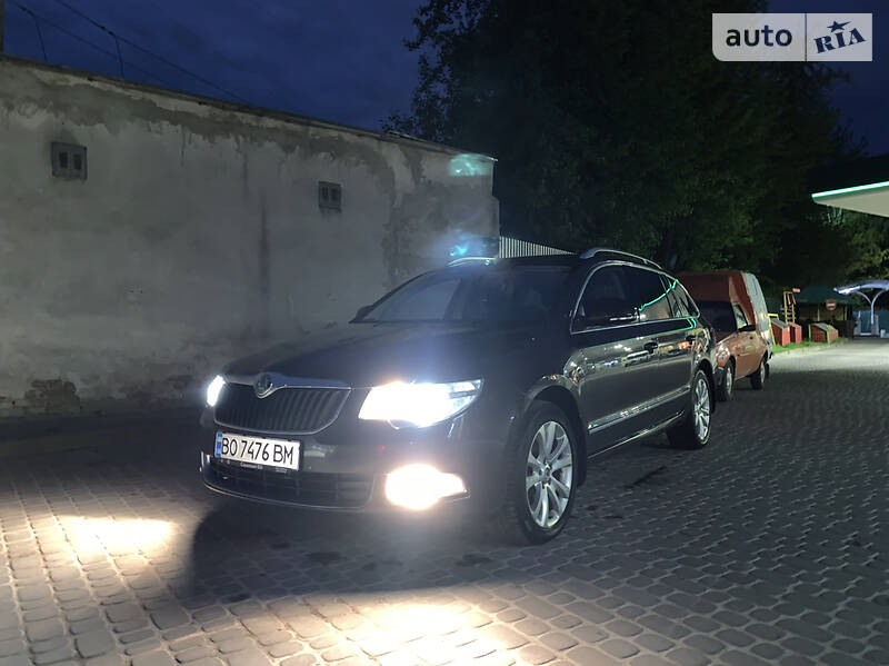 Універсал Skoda Superb 2010 в Тернополі