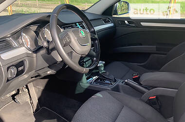 Универсал Skoda Superb 2011 в 