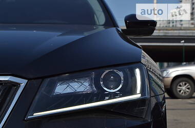 Універсал Skoda Superb 2018 в 