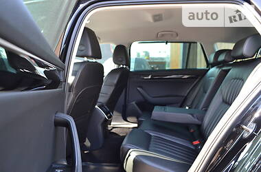Універсал Skoda Superb 2018 в 
