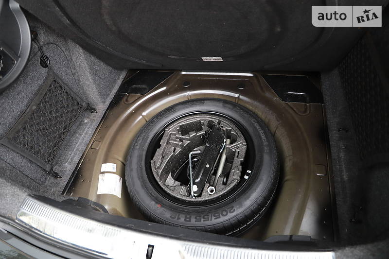 Седан Skoda Superb 2015 в Івано-Франківську