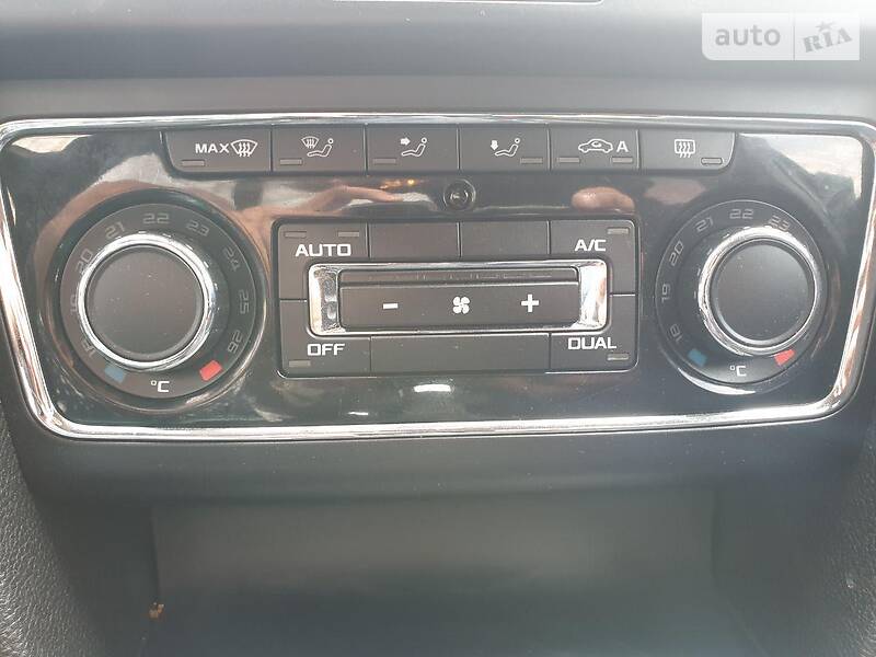 Універсал Skoda Superb 2013 в Вінниці