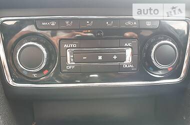Універсал Skoda Superb 2013 в 
