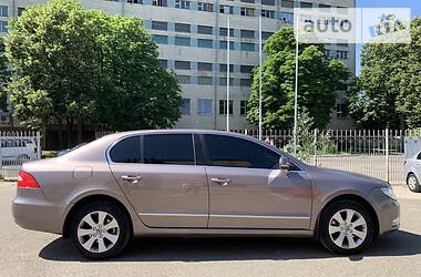 Лифтбек Skoda Superb 2012 в Киеве