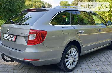 Универсал Skoda Superb 2015 в Дрогобыче