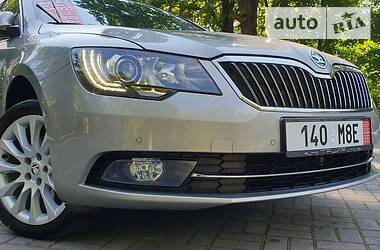 Универсал Skoda Superb 2015 в Дрогобыче