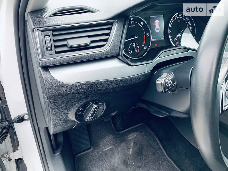 Універсал Skoda Superb 2017 в Рівному