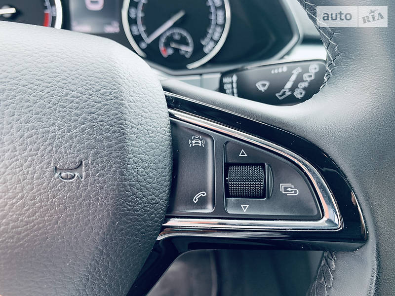 Універсал Skoda Superb 2017 в Рівному