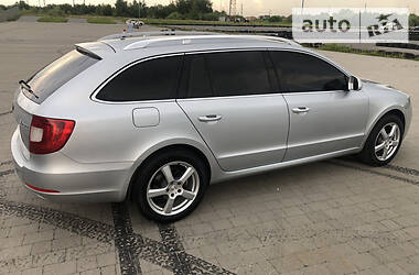 Універсал Skoda Superb 2010 в Львові