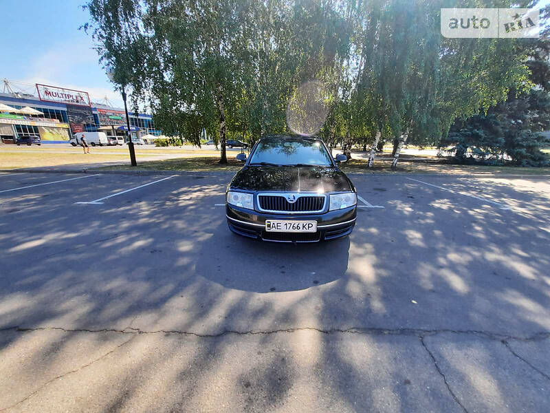 Седан Skoda Superb 2008 в Кривому Розі