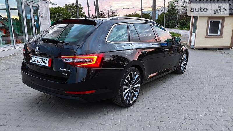 Універсал Skoda Superb 2016 в Чернівцях