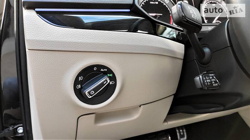 Універсал Skoda Superb 2016 в Чернівцях