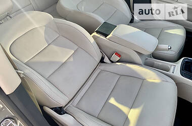 Седан Skoda Superb 2015 в 