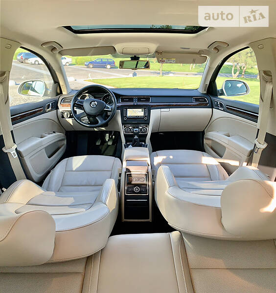 Седан Skoda Superb 2015 в Днепре