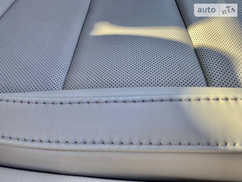 Седан Skoda Superb 2015 в Днепре