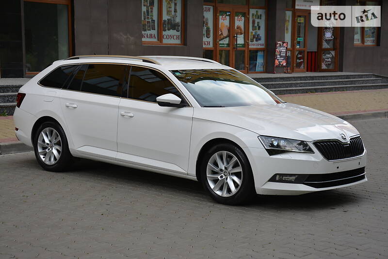 Універсал Skoda Superb 2017 в Луцьку