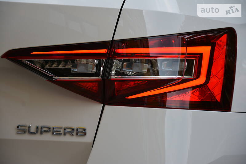 Універсал Skoda Superb 2017 в Луцьку