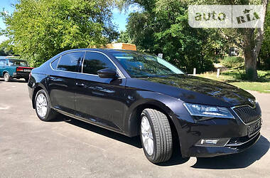 Ліфтбек Skoda Superb 2019 в 