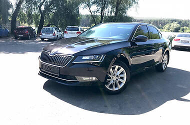 Ліфтбек Skoda Superb 2019 в 