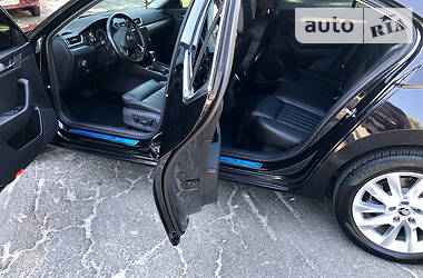 Ліфтбек Skoda Superb 2019 в 