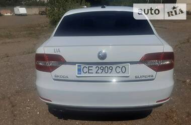 Лифтбек Skoda Superb 2014 в Черновцах