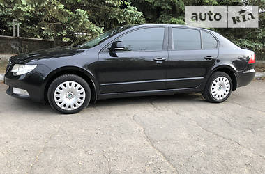 Седан Skoda Superb 2011 в Херсоні