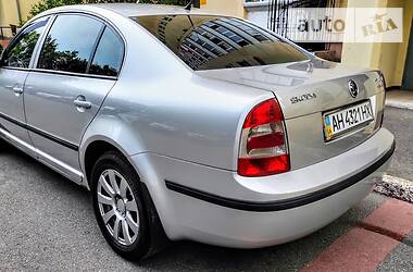 Ліфтбек Skoda Superb 2006 в 