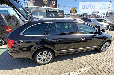 Универсал Skoda Superb 2012 в Черновцах