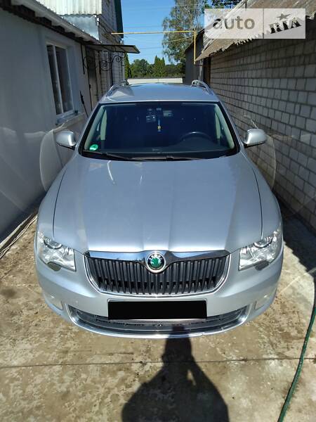 Универсал Skoda Superb 2011 в Житомире