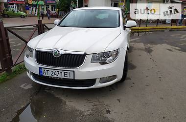 Седан Skoda Superb 2011 в Надворной