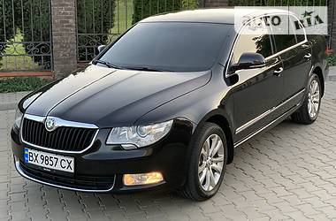 Седан Skoda Superb 2013 в Хмельницком