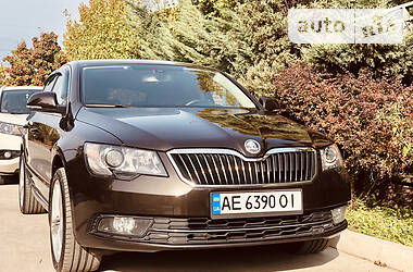 Лифтбек Skoda Superb 2013 в Днепре