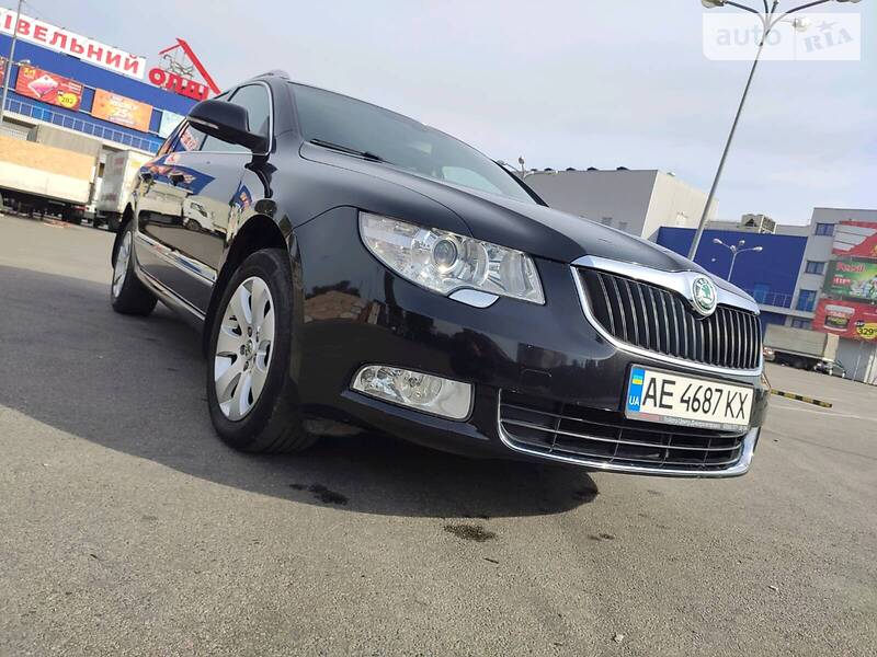 Универсал Skoda Superb 2010 в Днепре