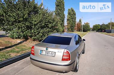 Седан Skoda Superb 2006 в Полтаві