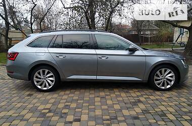 Универсал Skoda Superb 2016 в Киеве