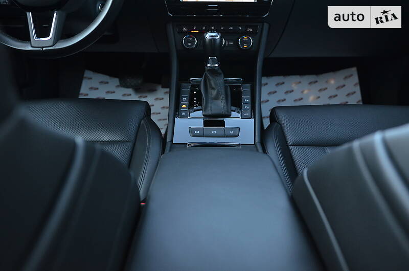 Універсал Skoda Superb 2016 в Луцьку