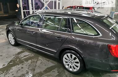 Универсал Skoda Superb 2011 в Луцке