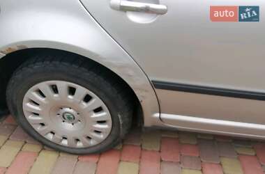 Седан Skoda Superb 2006 в Житомире