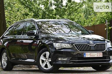 Универсал Skoda Superb 2017 в Дрогобыче