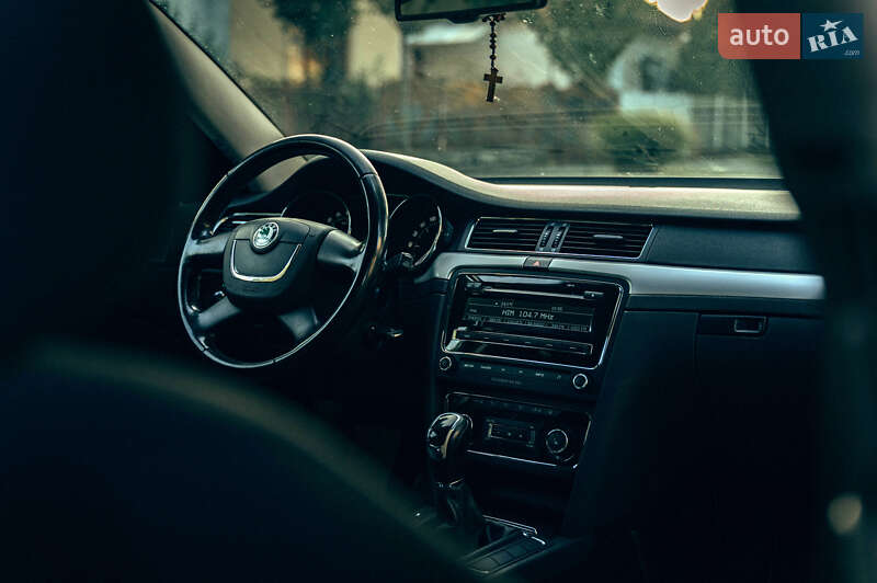 Ліфтбек Skoda Superb 2011 в Мукачевому