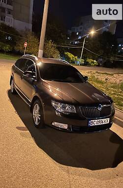 Универсал Skoda Superb 2011 в 